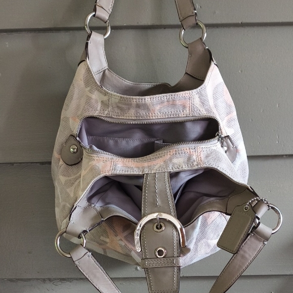Coach Pink and Gray Shoulder Bag with Slouchy Hobo Design - Picture 5 of 8